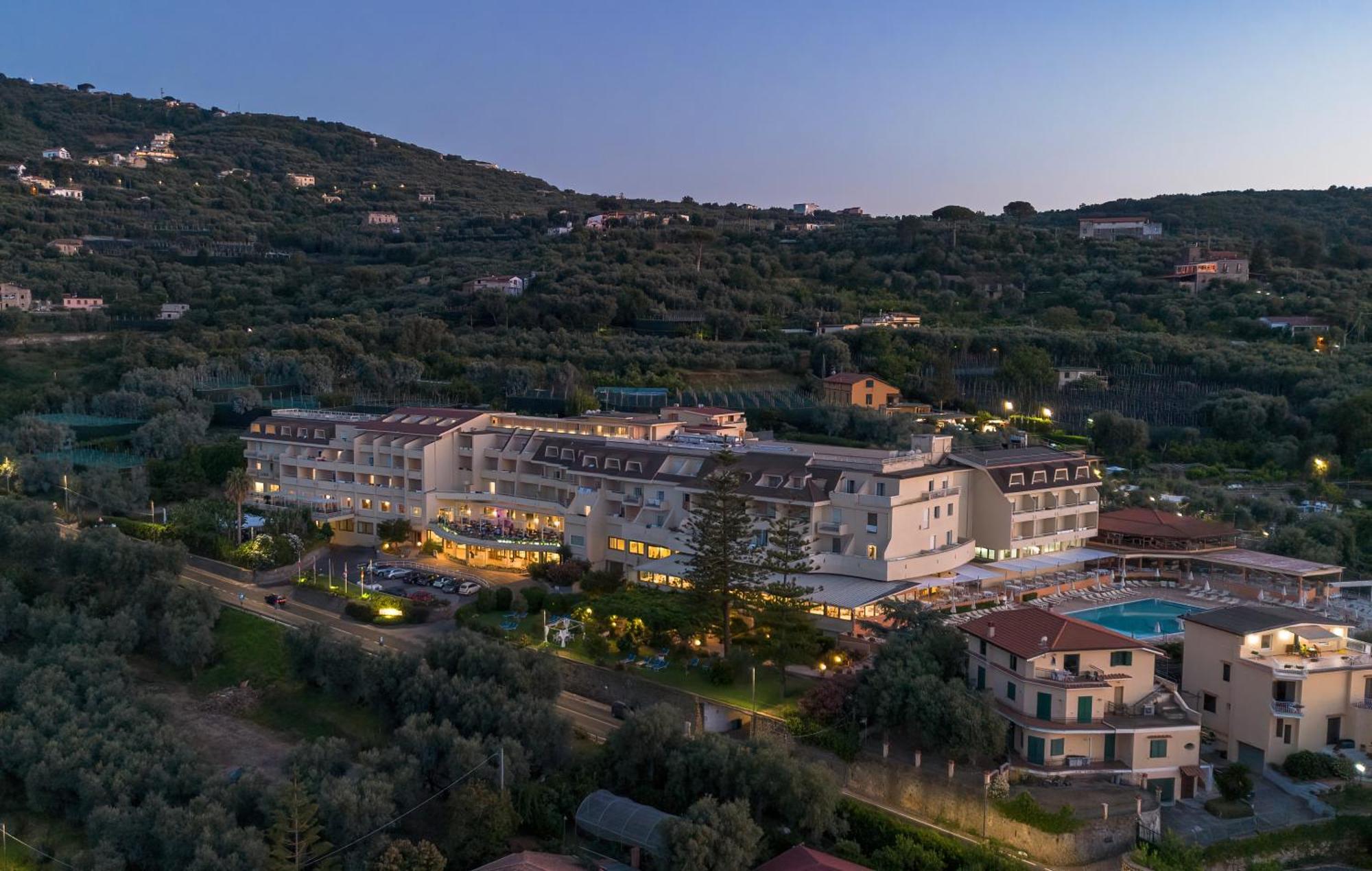 Grand Vesuvio 4* Sorrente